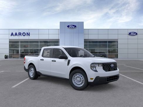 New 2026 Ford Maverick XL image 8