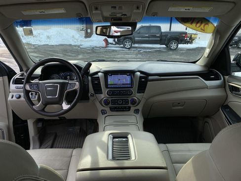 Used 2019 GMC Yukon Denali w/ Denali Ultimate Package image 13
