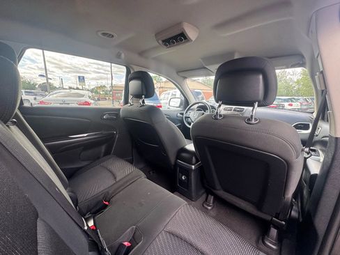 Used 2012 Dodge Journey SXT w/ Flexible Seating Group image 21