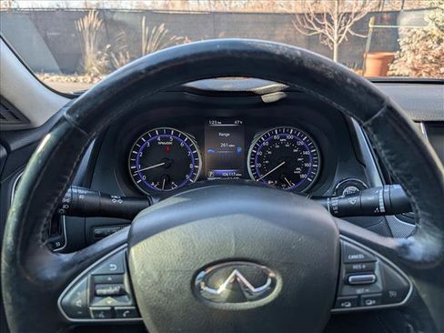 Used 2014 INFINITI Q50 2.0t w/ Moonroof Package image 39