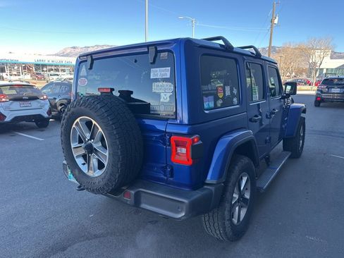 Used 2019 Jeep Wrangler Unlimited Sahara image 7