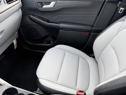New 2026 Ford Escape Platinum w/ Equipment Group 601A image 15
