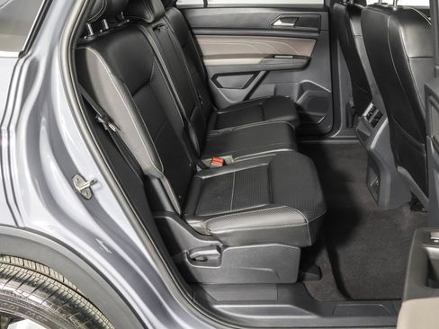 Used 2022 Volkswagen Atlas Cross Sport SEL image 43