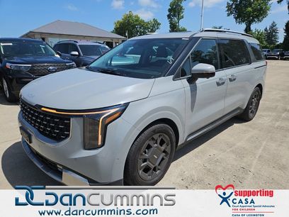 Used 2025 Kia Carnival SX