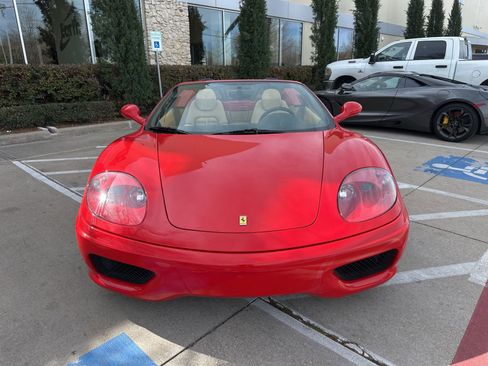 Used 2004 Ferrari 360 Spider image 9