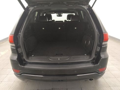 Used 2019 Jeep Grand Cherokee Altitude RWD image 29
