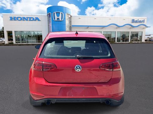 Used 2017 Volkswagen GTI SE FWD image 4