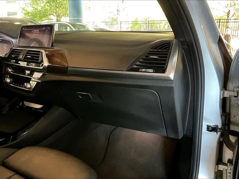 Used 2021 BMW X3 xDrive30e w/ Premium Package image 18