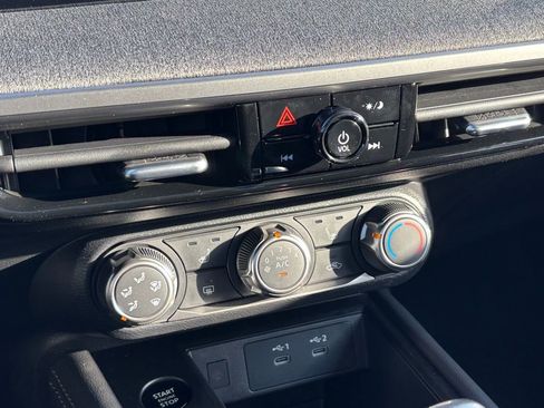 New 2025 Nissan Kicks SV w/ SV Premium Package image 20