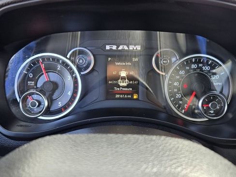 Used 2024 RAM 3500 Big Horn AWD/4WD image 27
