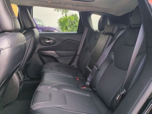Used 2022 Jeep Cherokee Limited AWD/4WD image 14