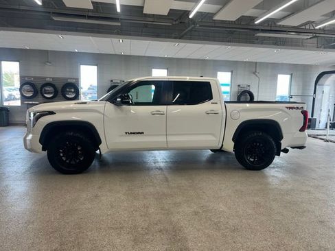Used 2025 Toyota Tundra Limited w/ TRD Off-Road Package AWD/4WD image 13
