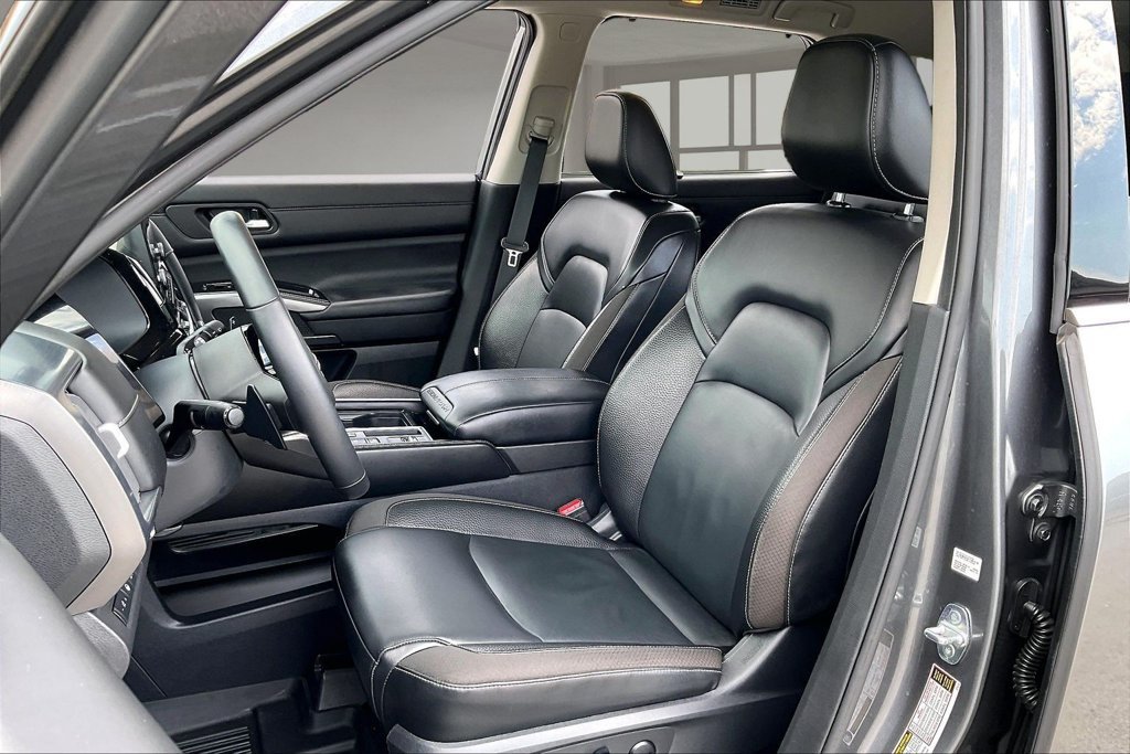 Used 2022 Nissan Pathfinder SL FWD image 20