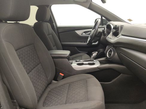 Used 2020 Chevrolet Blazer LT FWD image 21