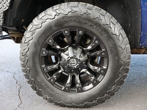 Used 2013 Chevrolet Silverado 2500 LT w/ Interior Plus Package AWD/4WD image 40