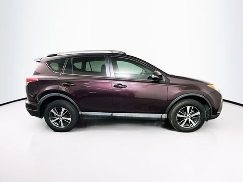 Used 2018 Toyota RAV4 XLE FWD image 10