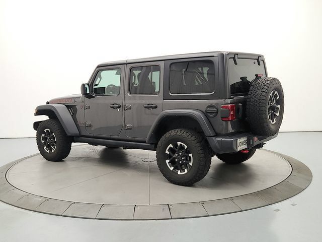Used 2025 Jeep Wrangler Unlimited Rubicon AWD/4WD image 6