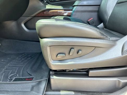 Used 2018 GMC Yukon SLT w/ Open Road Package AWD/4WD image 37