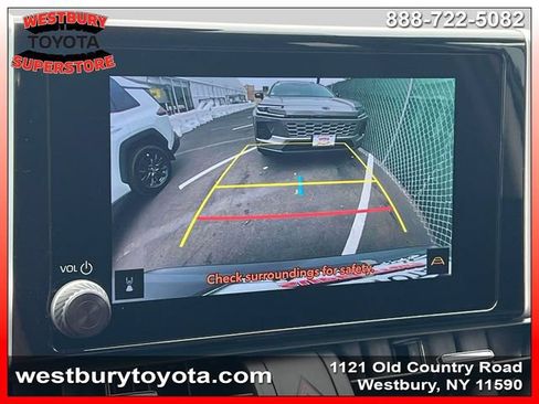 Used 2025 Toyota RAV4 XLE AWD/4WD image 37