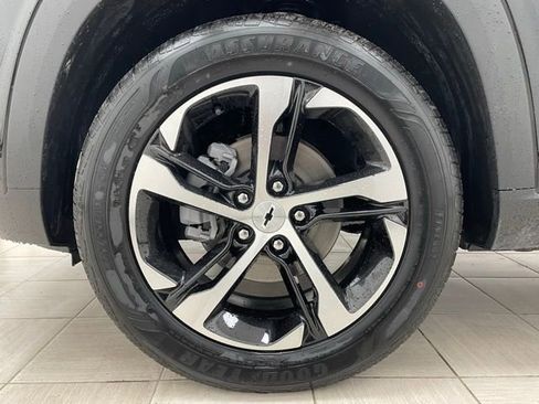 New 2026 Chevrolet Trax RS w/ Driver Confidence Package image 6