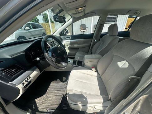 Used 2014 Subaru Legacy 2.5i w/ Alloy Wheel Package AWD/4WD image 9