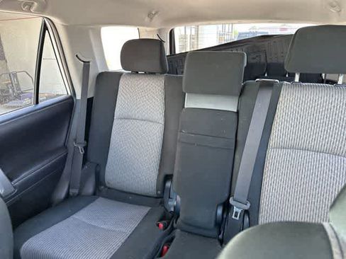 Used 2019 Toyota 4Runner SR5 AWD/4WD image 5