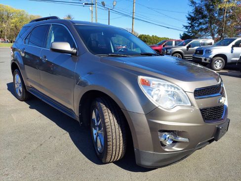 Used 2012 Chevrolet Equinox LT AWD/4WD image 3