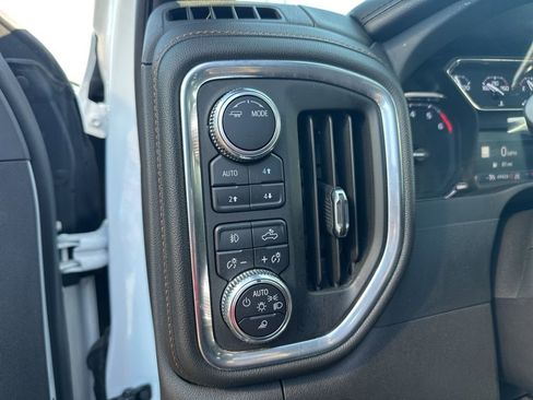 Used 2022 GMC Sierra 1500 AT4 w/ AT4 Premium Package image 20
