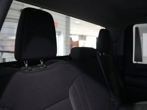 Used 2022 Chevrolet Silverado 3500 LT w/ Convenience Package image 17