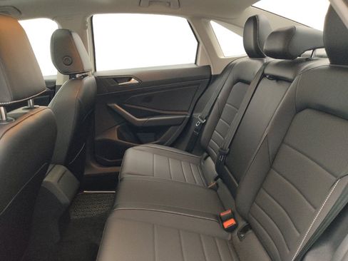Used 2023 Volkswagen Jetta SE FWD image 18