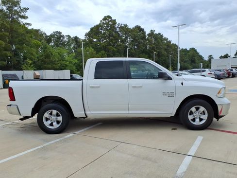 Used 2021 RAM 1500 Classic SLT RWD image 4
