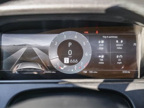 Used 2024 Land Rover Range Rover Velar S image 21