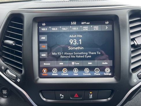 Used 2022 Jeep Cherokee Latitude Lux image 17