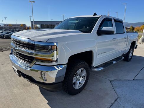 Used 2018 Chevrolet Silverado 1500 LT w/ All Star Edition image 5