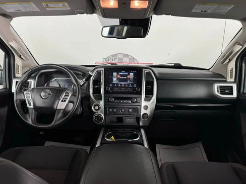Used 2021 Nissan Titan SV w/ SV Convenience Package AWD/4WD image 11