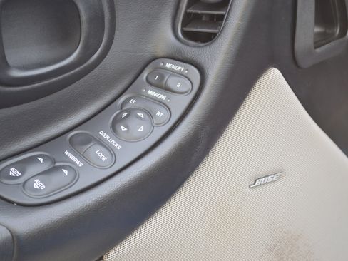 Used 2000 Chevrolet Corvette Convertible w/ Memory Pkg image 27