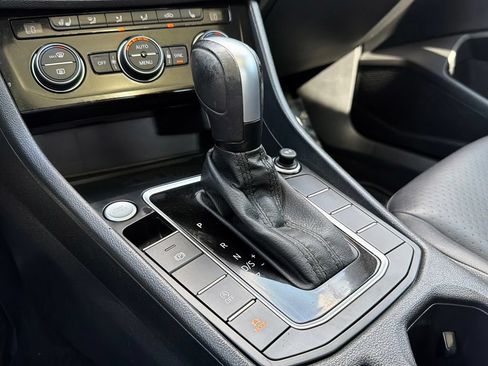 Used 2020 Volkswagen Jetta SEL FWD image 44