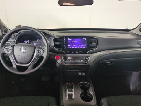 Used 2023 Honda Ridgeline Sport image 12