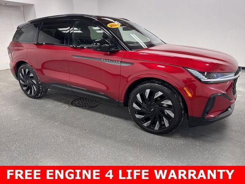 Used 2024 Lincoln Nautilus Reserve w/ Equipment Group 202A image 2