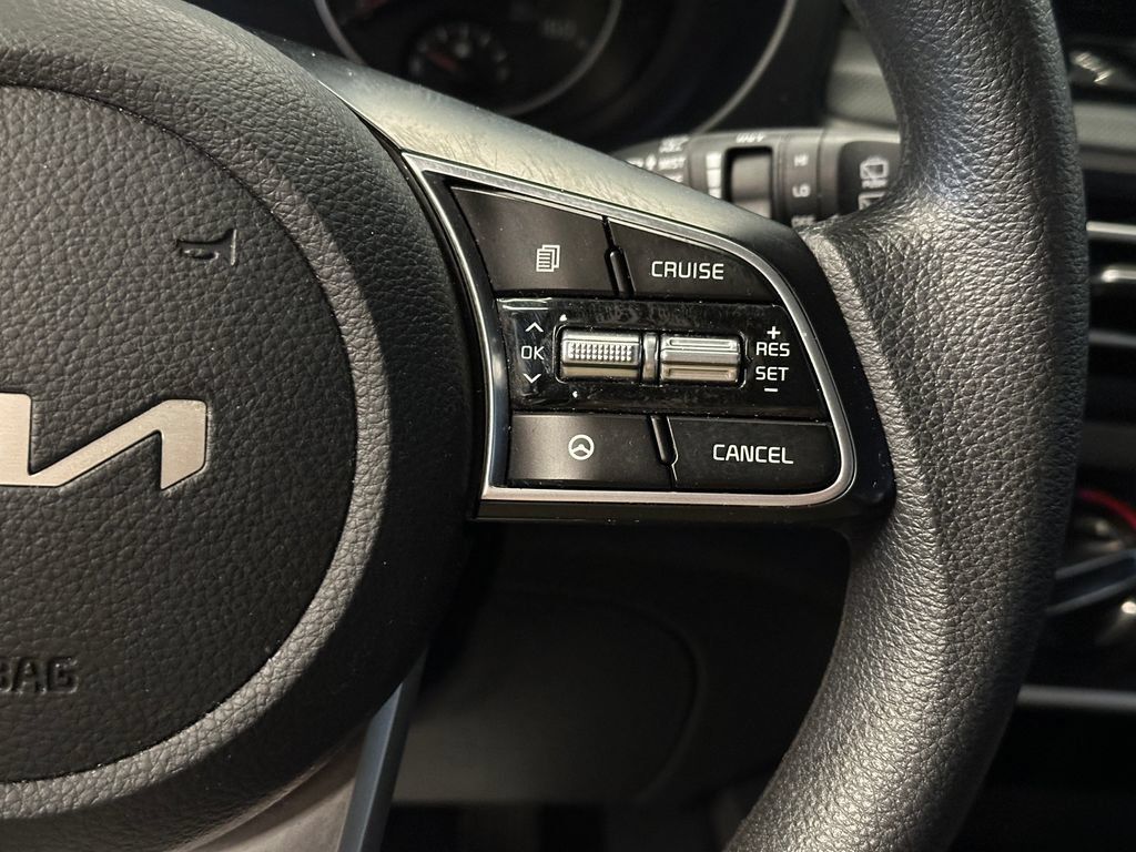 Used 2023 Kia Seltos LX AWD/4WD image 12