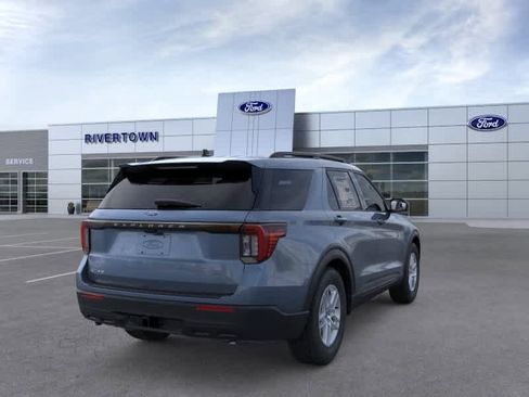 New 2026 Ford Explorer Active RWD image 8