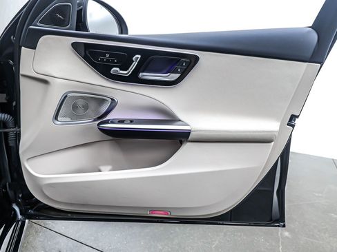 Used 2023 Mercedes-Benz C 300 Sedan image 24