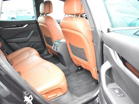 Used 2019 Maserati Levante AWD/4WD image 22
