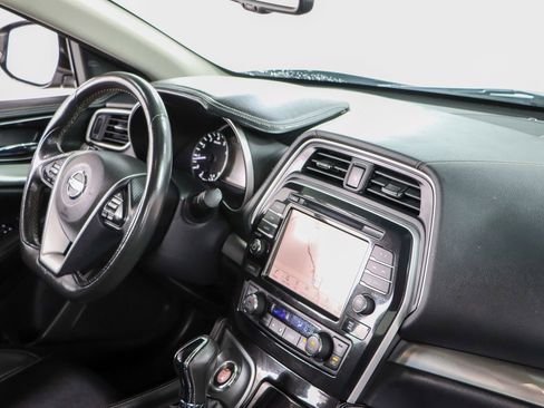 Used 2022 Nissan Maxima SV w/ Floor Mat Group FWD image 25