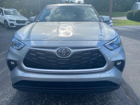 Used 2023 Toyota Highlander LE image 50