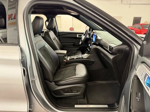 Used 2022 Ford Explorer ST-Line w/ Class IV Trailer Tow Package AWD/4WD image 41