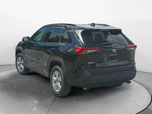 Used 2019 Toyota RAV4 XLE image 7