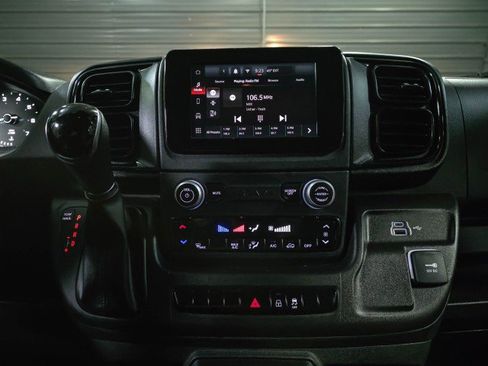 Used 2023 RAM ProMaster 2500 image 23