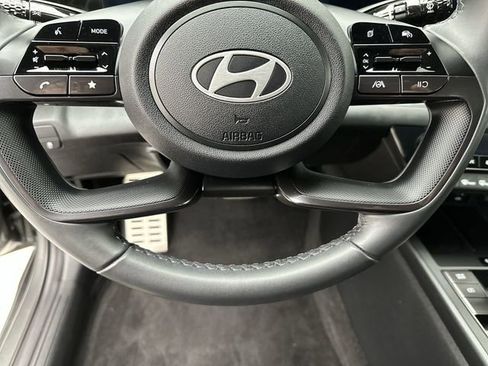 Certified 2025 Hyundai Elantra SEL image 14