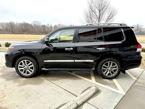 Used 2014 Lexus LX 570 4WD image 5